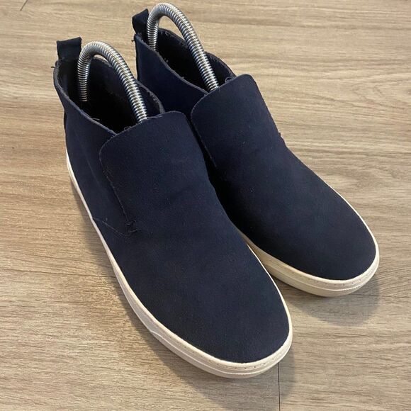 DV Dolce Vita, women's navy blue suede casual slip on high top sneaker shoe 6.5 - Picture 1 of 9